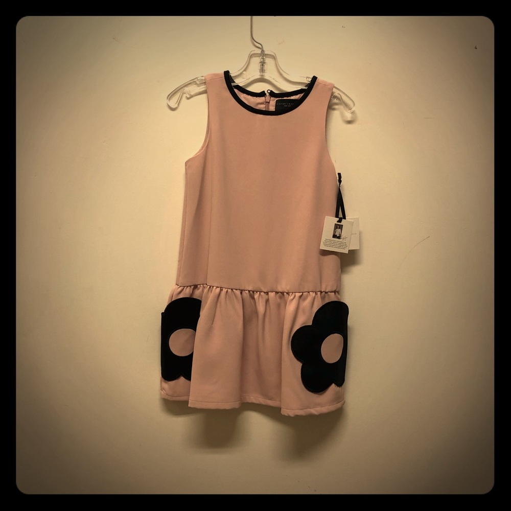 Very pretty VB-Target dress, brand new!